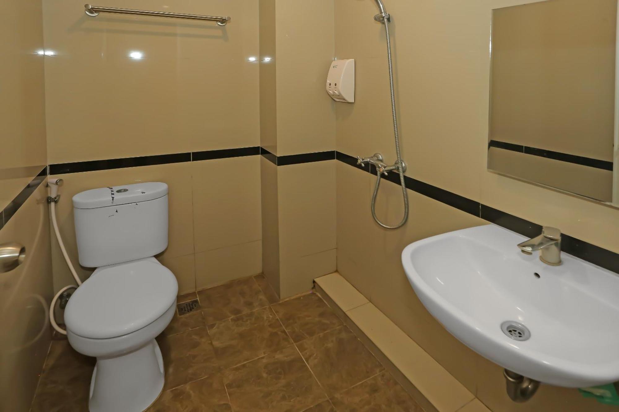 Hotel Super Oyo Collection O 92130 Fiducia Kaji 3*